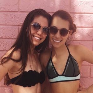 Meet your Posher, Courtney